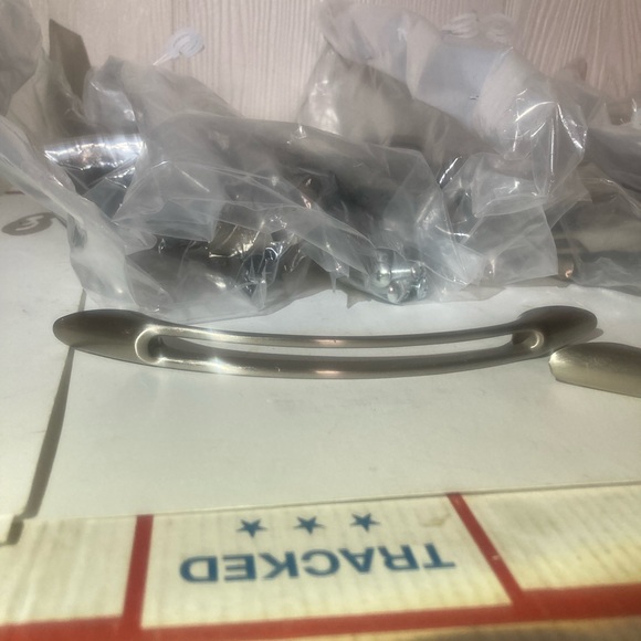 Satin Nickel Open Arch Pull Amerock Essential'z Collection - Picture 11 of 11